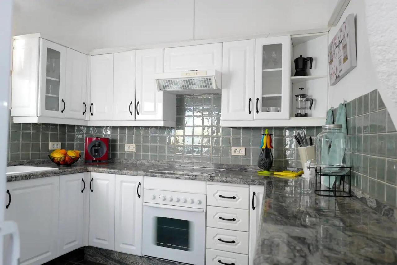 פוארטו דה סנטיאגו Amazing Garden Villa מראה חיצוני תמונה